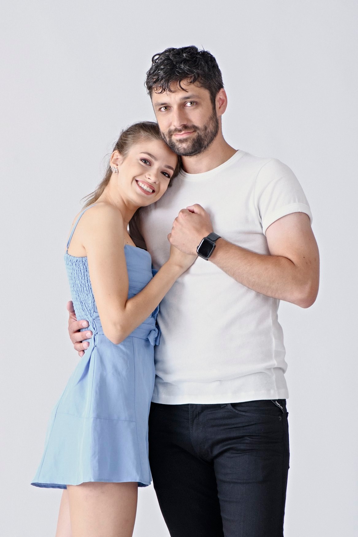 Mara Oprea, actrița din serialul „Adela”, spune care e, de fapt, relația cu Alecsandru Dunaev: „Ne-am înțeles bine încă de la repetiții”
