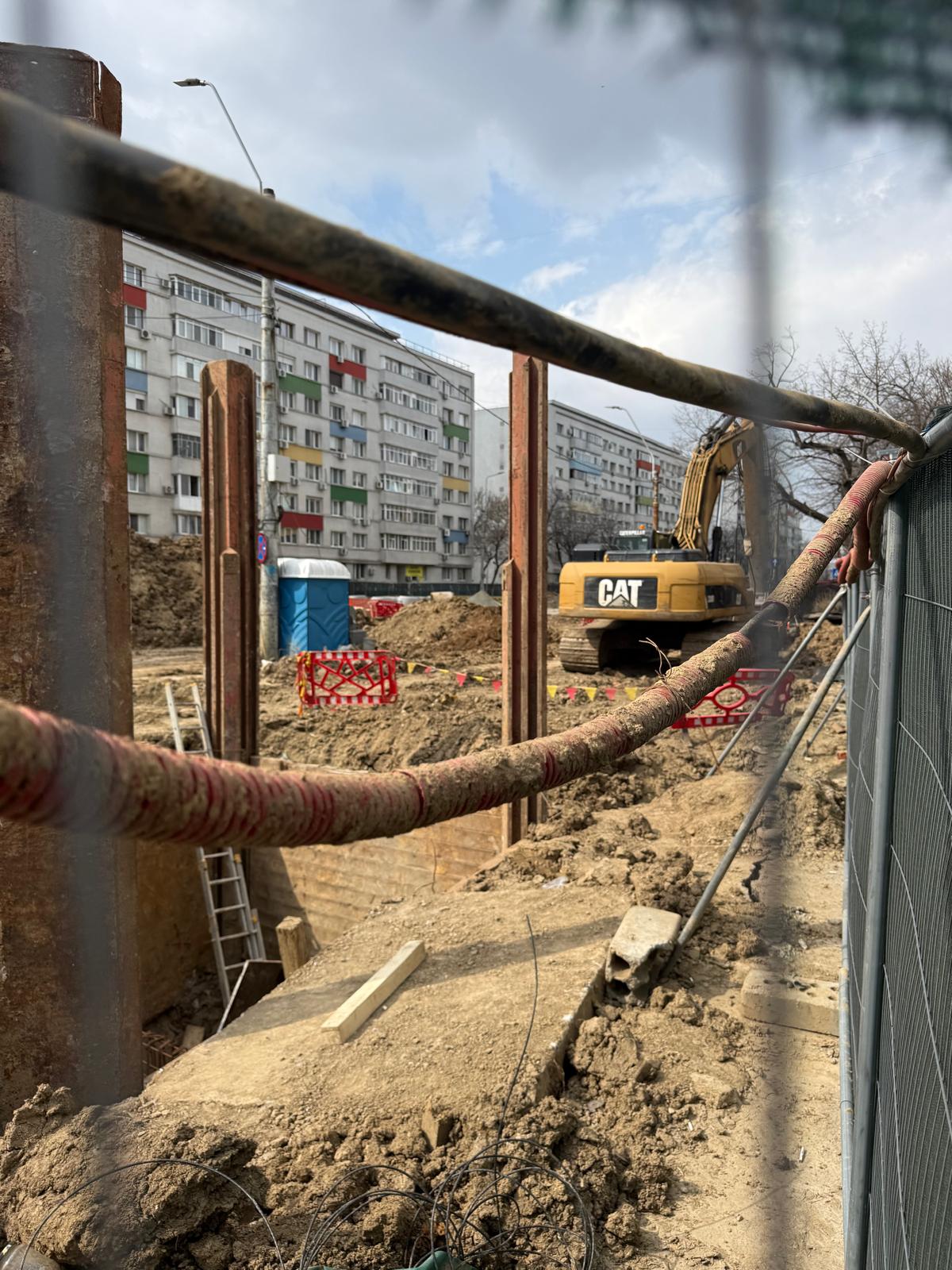 Aerul din București e plin de particule generatoare de cancer și de boli grave. Garda de Mediu dă amenzi cu nemiluita: „Materialul antiderapant şi şantierele amplifică fenomenul”