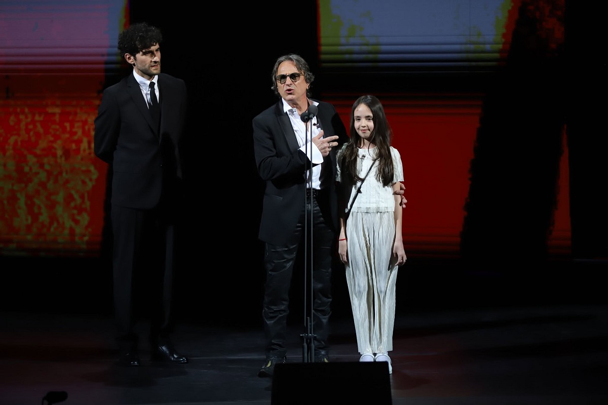 Oana Sîrbu, mesaj pentru Claudiu Bleonț, care și-a umilit fiica pe scena de la Premiile Gopo 2025: „Lumea urăște și judecă oricum, indiferent de orice”