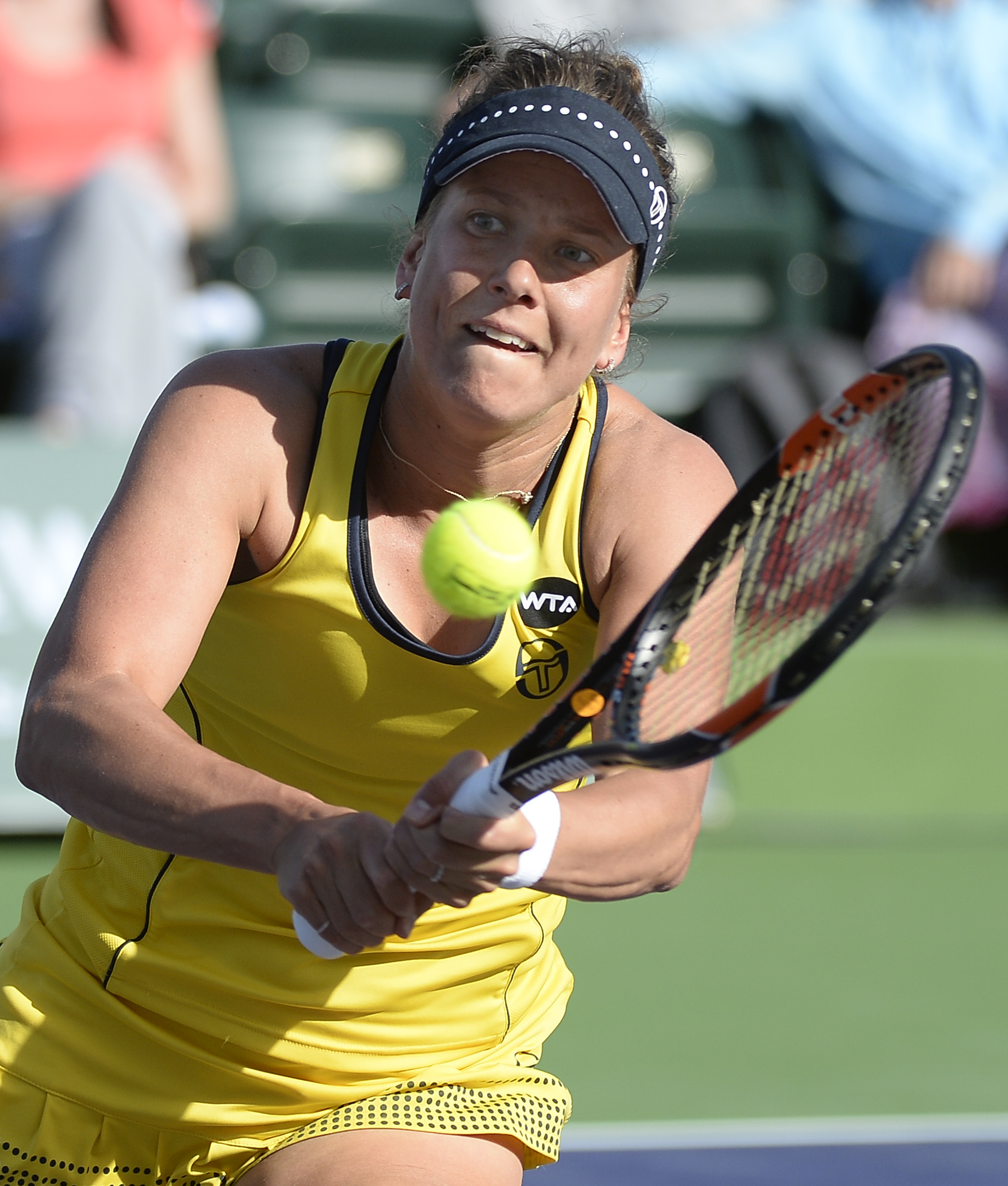 Indian Wells, ”optimi”: Simona Halep a trecut de Barbora Strycova prin abandonul adversarei. În ”sferturi”, cu ”bestia” Serena! / GALERIE FOTO & VIDEO