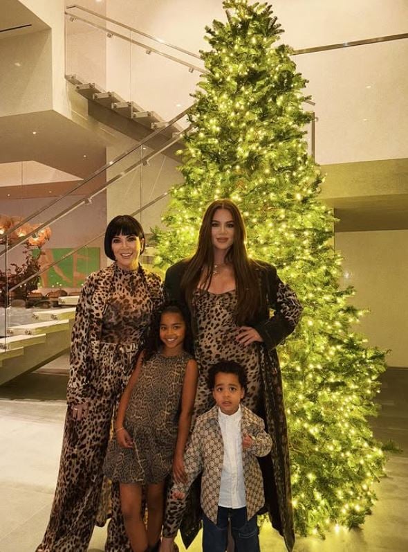Kris Jenner, prima reacție după ce s-a spus că nu e nemulțumită de liftingul facial de 100.000 de dolari. Mama surorilor Kardashian are 70 de ani