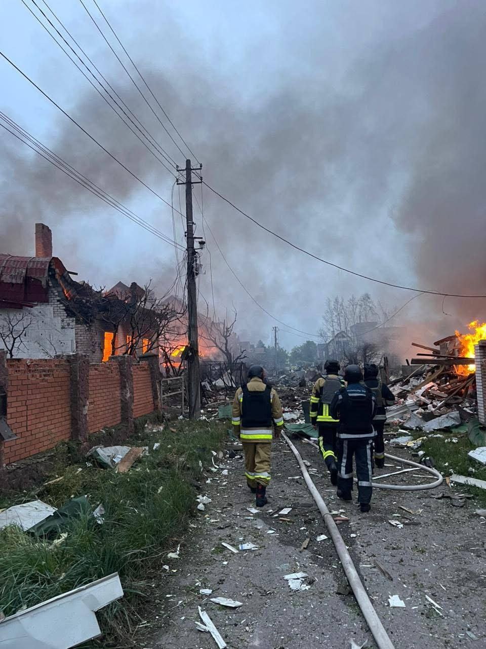 Atac masiv combinat asupra Ucrainei, Rusia a lovit de pe mare și din aer: 12 morți și zeci de răniți