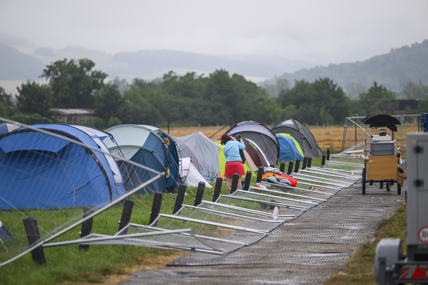 Un festival de muzică din Slovacia, anulat din cauza unei furtuni puternice. 15 persoane au fost rănite