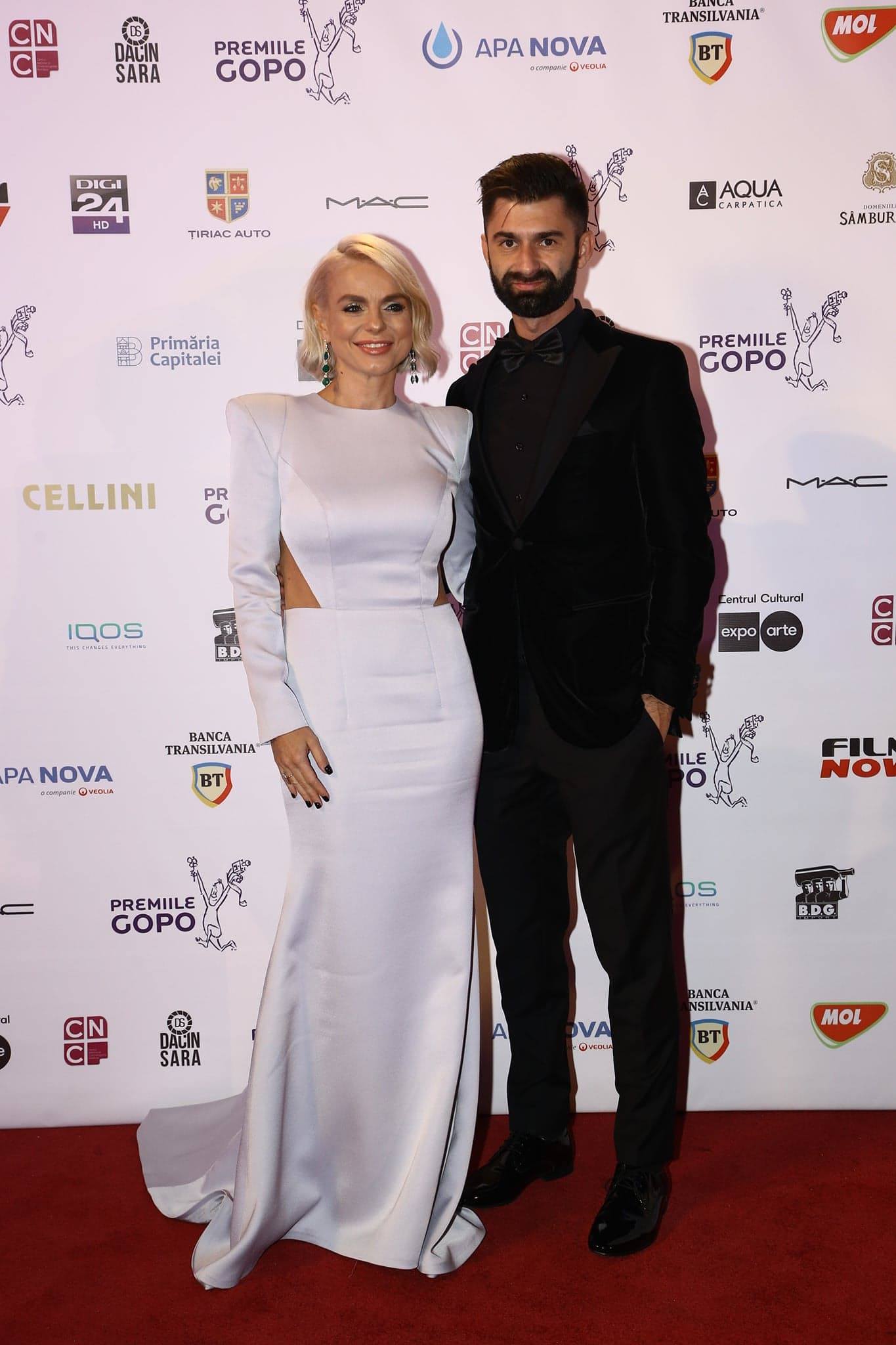 Jojo, una dintre cele mai provocatoare apariții de la Premiile Gopo 2019. Rochia cu care a atras toate privirile, mai ales când s-a întors cu spatele | FOTO