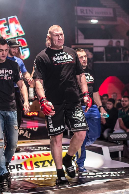 Gigantul Tolea Ciumac se bate cu un polonez care a fost în Bellator / GALERIE FOTO