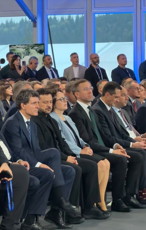Nicușor Dan la summit-ul din Ucraina