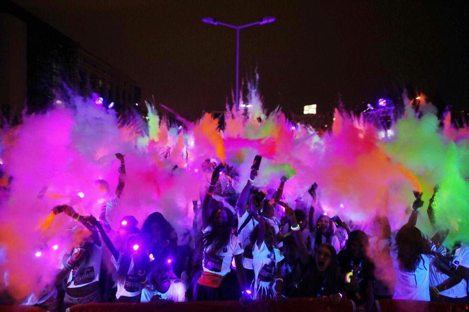 The Color Run, explozie de culoare în centrul Bucureștiului. ”Murdăriți” în culorile curcubeului