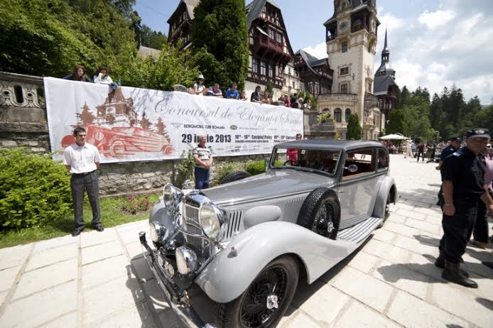 FOTO/ SHOW la Sinaia: vehicule istorice și automobile unicat, la ”Concursul de Eleganță”