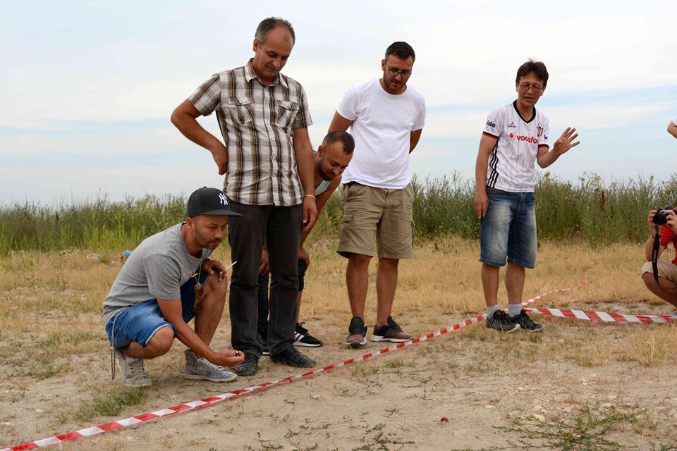 REPORTAJ/ Un joc la modă în anii 80, readus la viață. Totul a pornit în glumă și s-a terminat cu diplome și cupe!