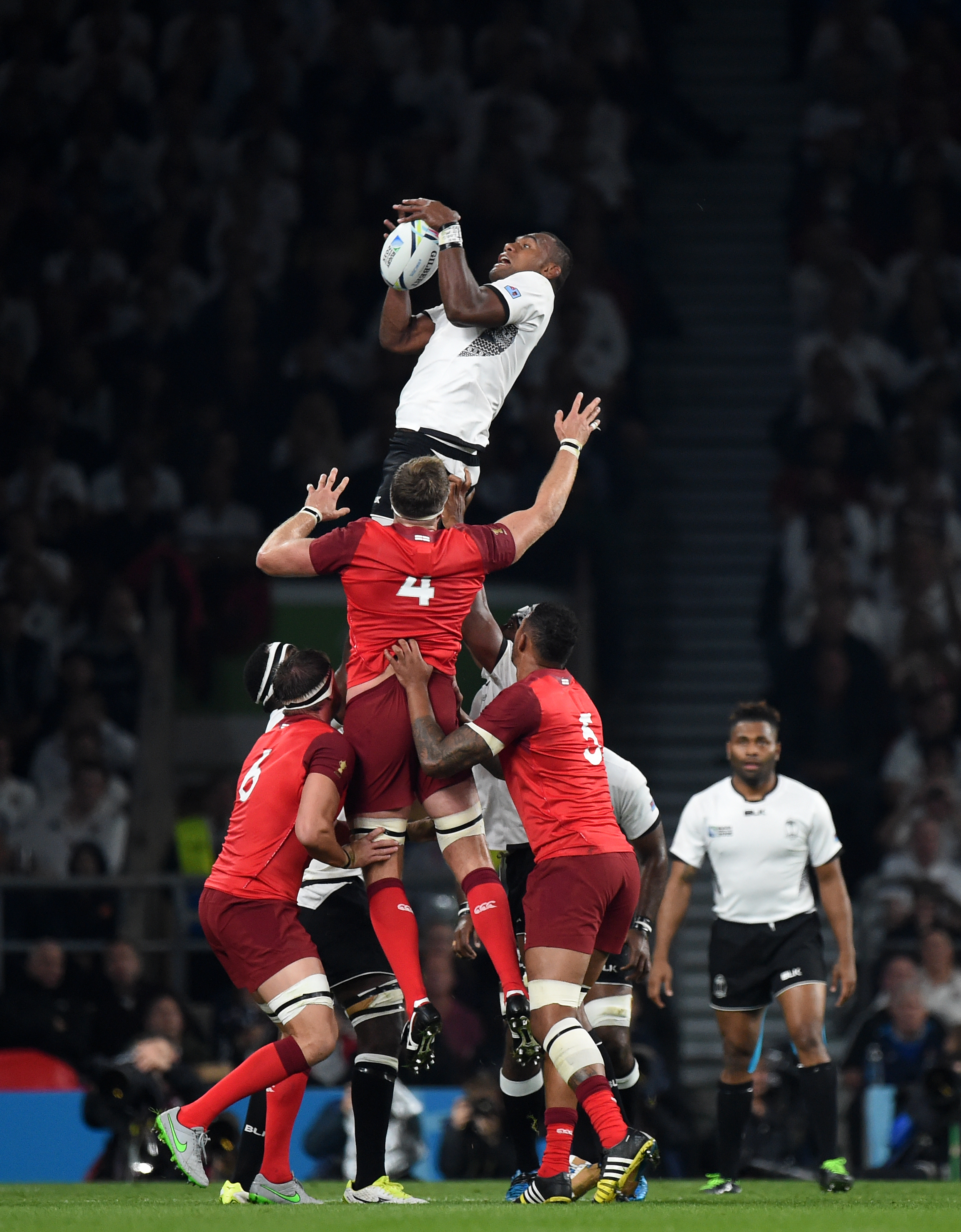 Anglia a câştigat partida inaugurală a Cupei Mondiale: 35-11 cu Fiji | GALERIE FOTO
