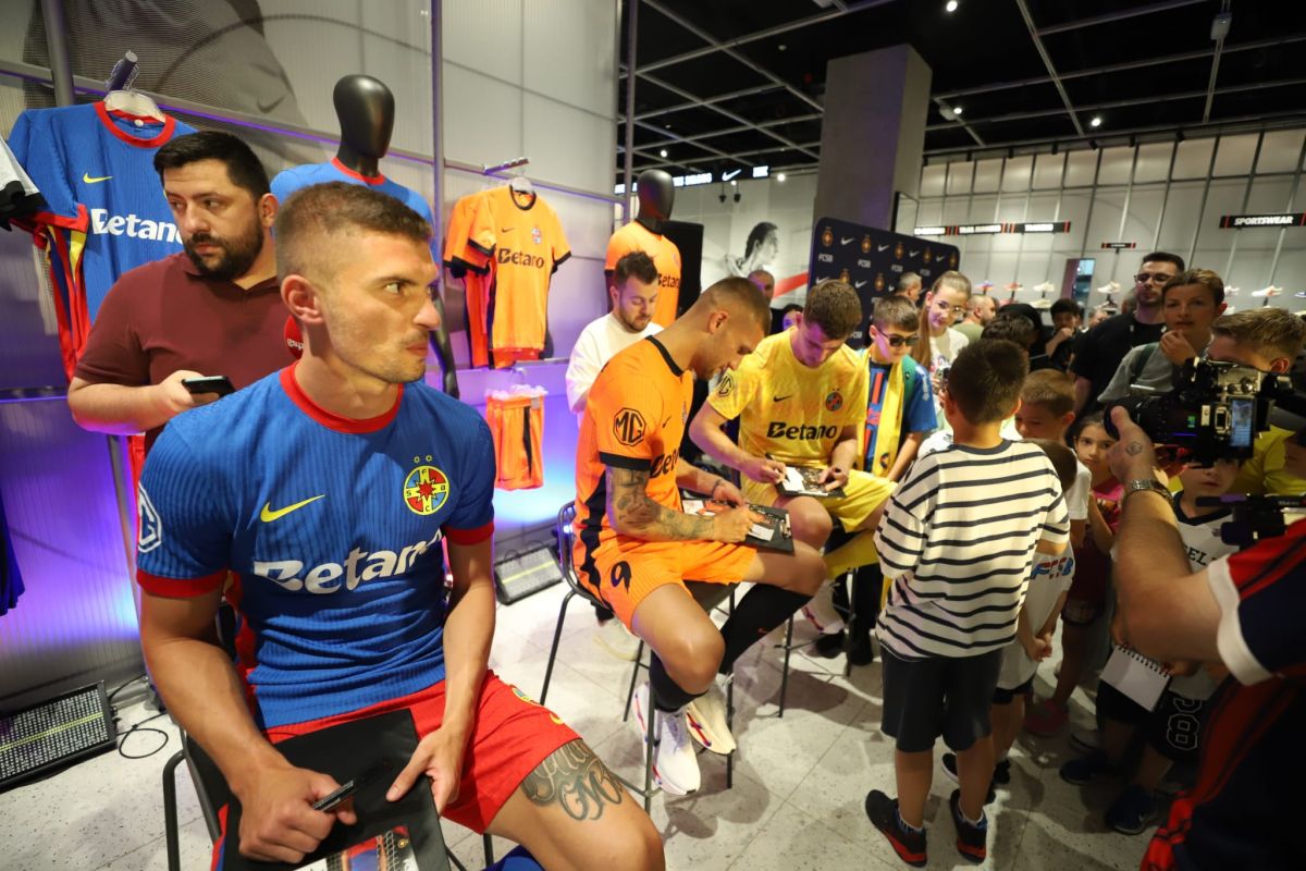 Sute de copii au blocat intrarea într-un magazin din ParkLake Mall, cu o oră înainte de prezentarea noului echipament al FCSB
