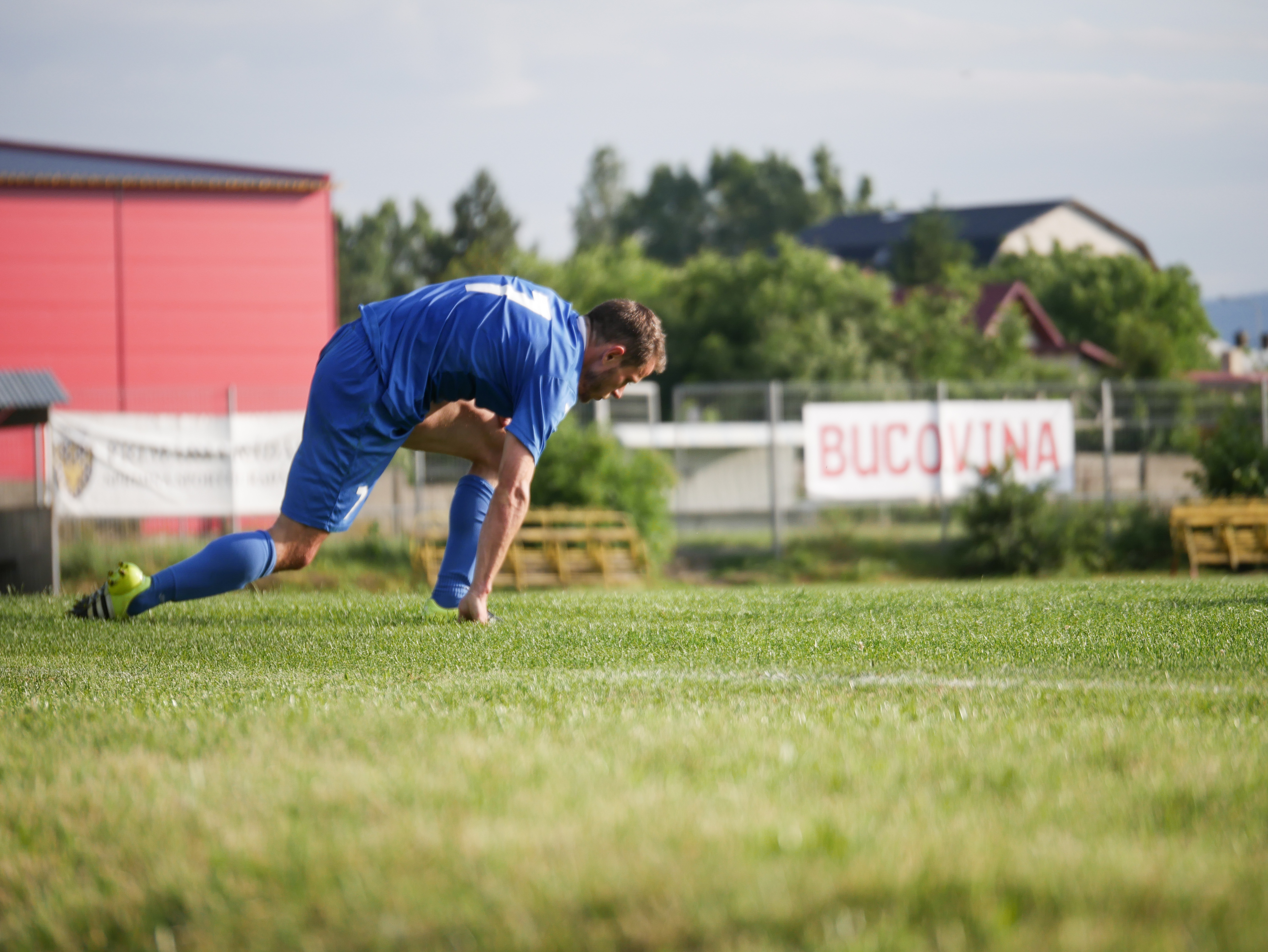 EXCLUSIV | Incredibila poveste a fotbalistului călugărit care a lepădat haina monahală și s-a căsătorit. Două iubiri mai presus de cea de Dumnezeu | FOTO&VIDEO
