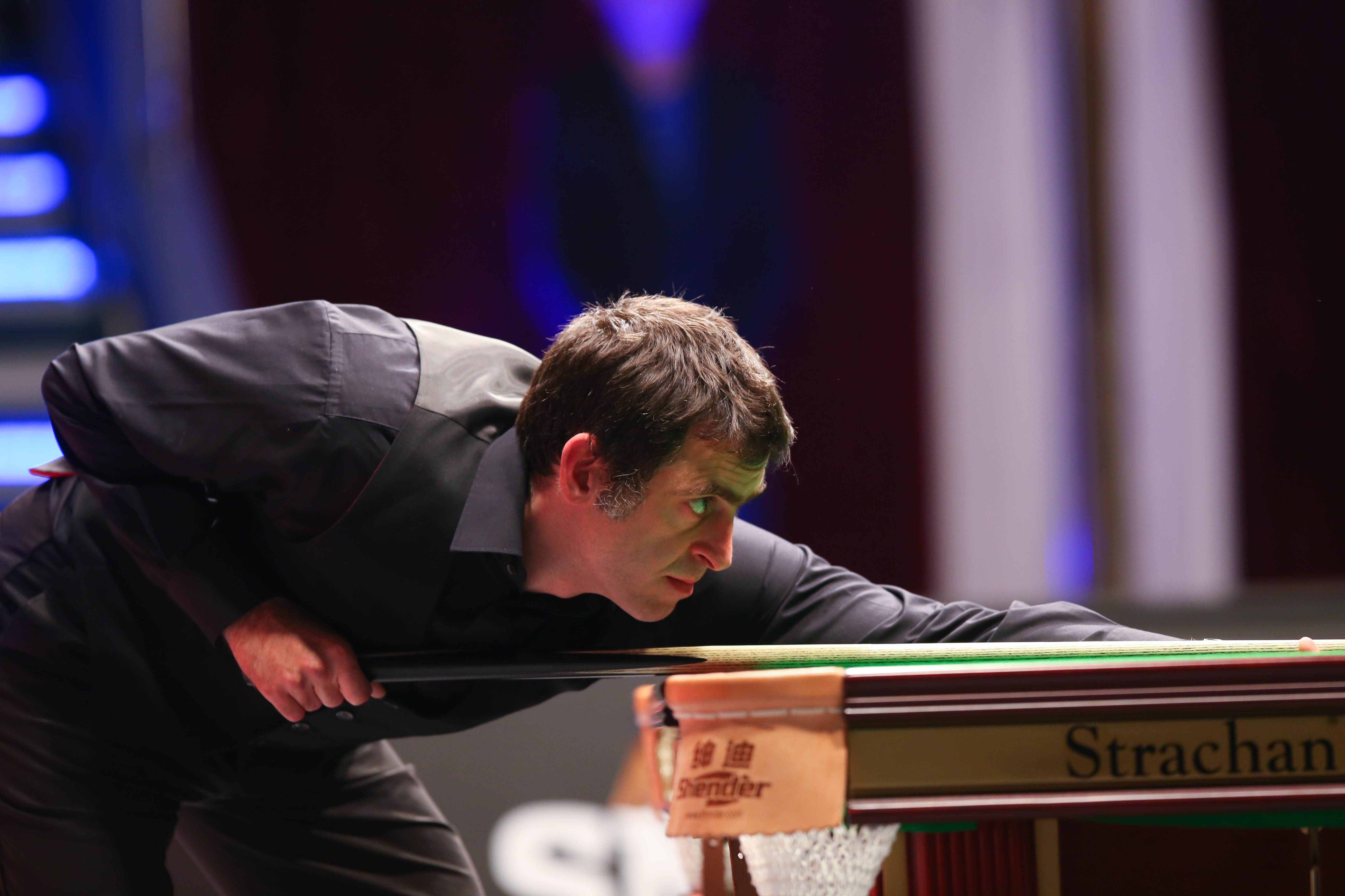 O’Sullivan şi Bingham au făcut show de snooker la circul Globus. Victorie pentru Ronnie! Europeanul Pro, la București/ FOTO