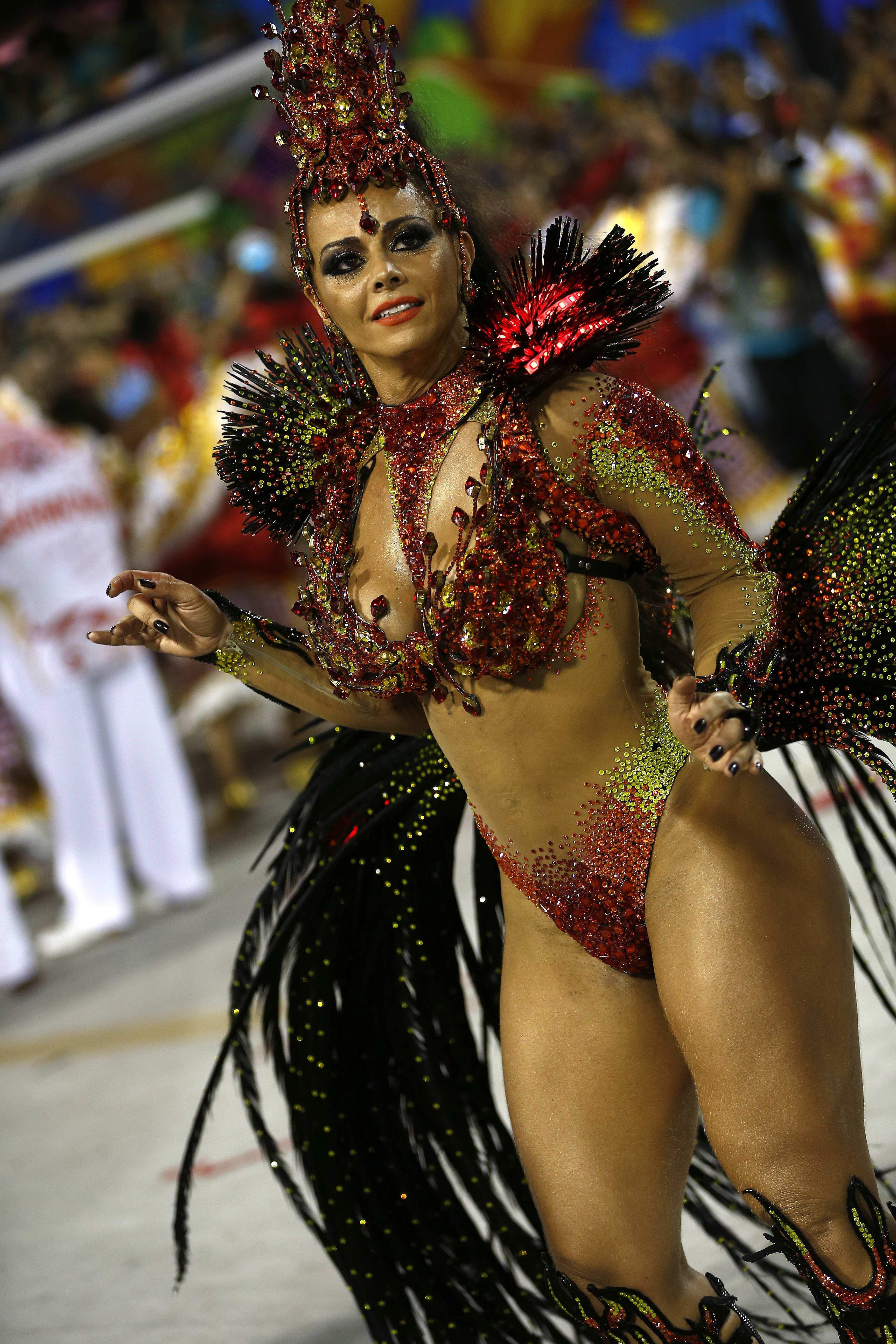 Rafa Nadal a fost la carnaval, fetele l-au băgat ”în spital” / GALERIE FOTO INCENDIARĂ