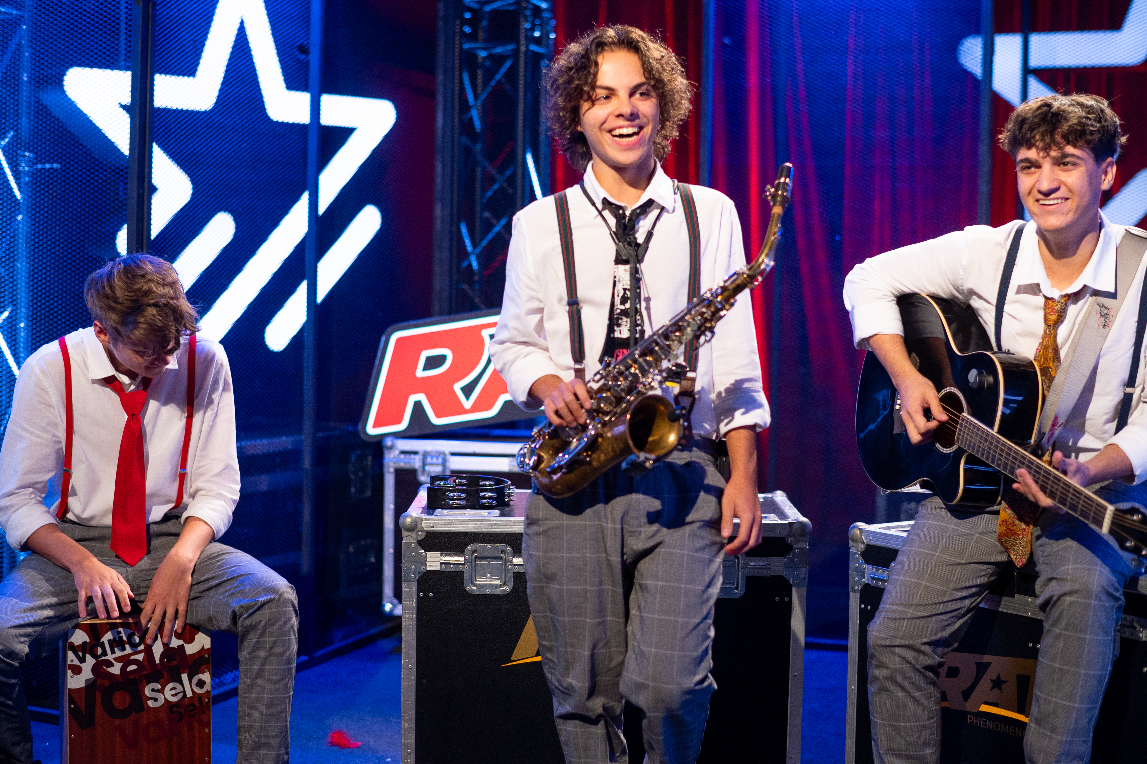 Povestea trupei Acoustic Boyz de la „Românii au talent”. Au cântat pe stradă și au devenit virali după un clip filmat în baie