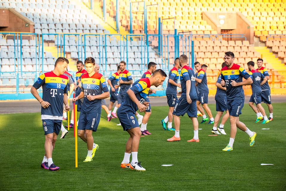 Armenia - România (sâmbătă, ora 19:00, TVR 1). Tricolorii au făcut antrenamentul oficial la Erevan. Jucătorii vor câte o mașină primă de calificare / GALERIE FOTO&VIDEO