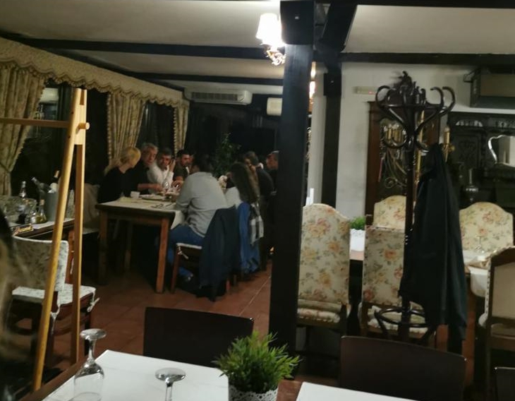 Marcel Ciolacu, fotografiat într-un restaurant unde nu s-au respectat regulile anti-COVID. S-au dat 11 amenzi. Prima reacție a șefului PSD