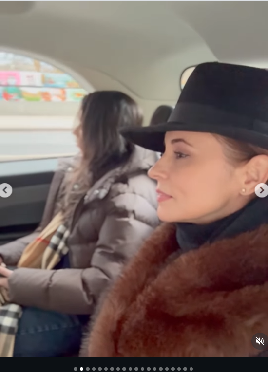 Cum au fost surprinse Andreea Marin și fiica ei, Violeta, în Londra. „Călătoria în jurul lumii împărtășită cu voi continuă”