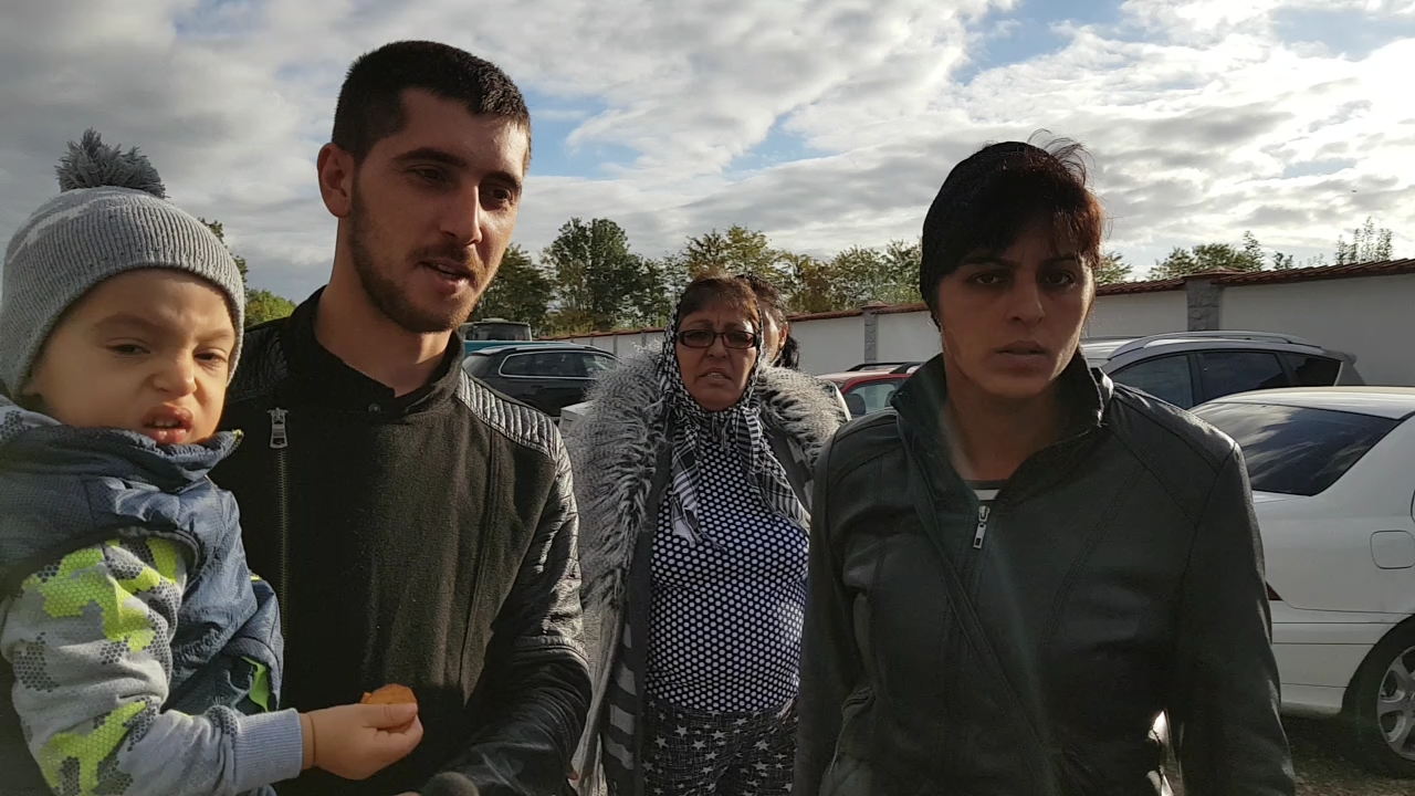 VIDEO / Reporterul Libertatea a fost duminică la Mănăstirea Ghighiu și a vorbit cu oamenii care au venit să se roage. Credincioși la slujbă, necredincioși cu referendumul!