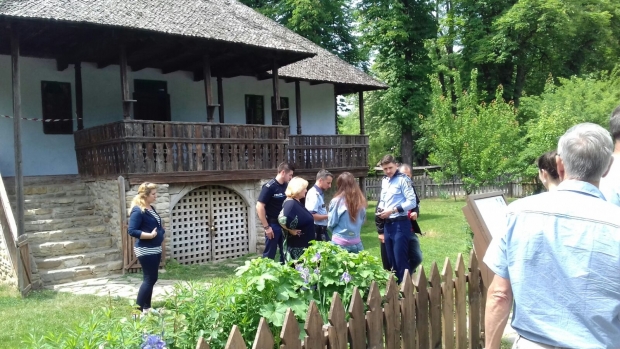 UPDATE / Muzeul Satului, vandalizat. Cum au ajuns intrușii în casele cu valoare istorică