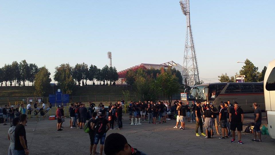 EXCLUSIV / A început RĂZBOIUL. Fanii stelişti s-au bătut cu poliţiştii bulgari! 