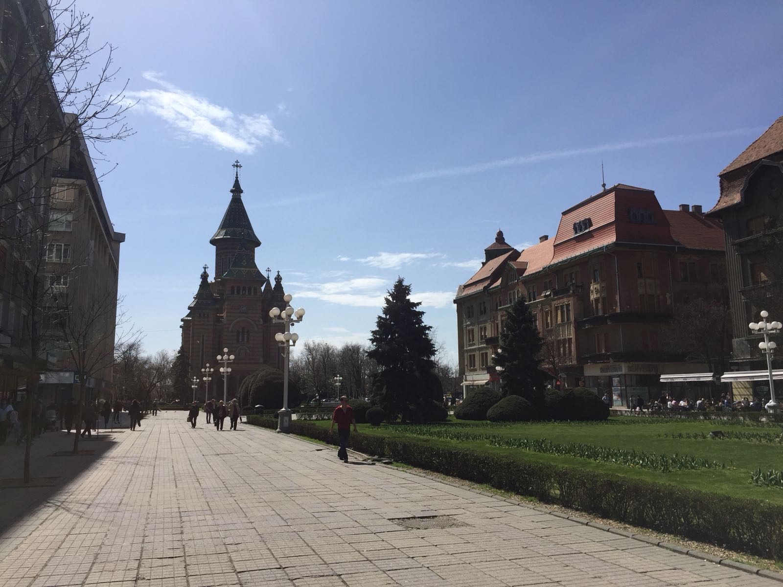 TURIST ÎN ȚARA MEA/ Timișoara înflorește odată cu primăvara. Mica Vienă, orașul premierelor cu o alură aparte de Paști