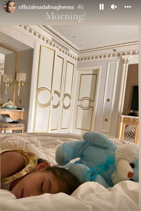 Fotografii rare cu fetița Mădălinei Ghenea. Actrița evită să o expună pe Charlotte