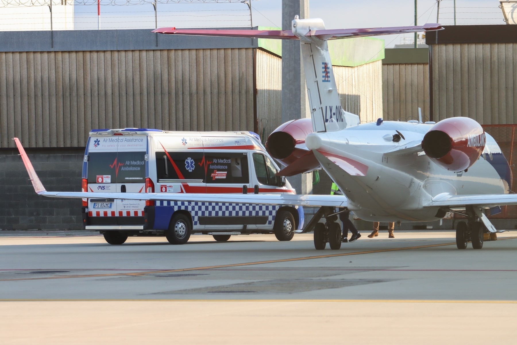 Cum arată ambulanța aeriană de lux care l-a transportat pe Cristiano Ronaldo, infectat cu COVID, în Italia