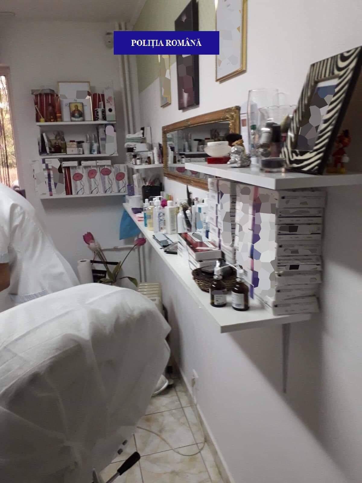 Fals medic estetician din Oradea, descoperit de polițiști. Femeia făcea injecții cu acid hialuronic în buze și cearcăne, deși nu are aviz de liberă practică / FOTO