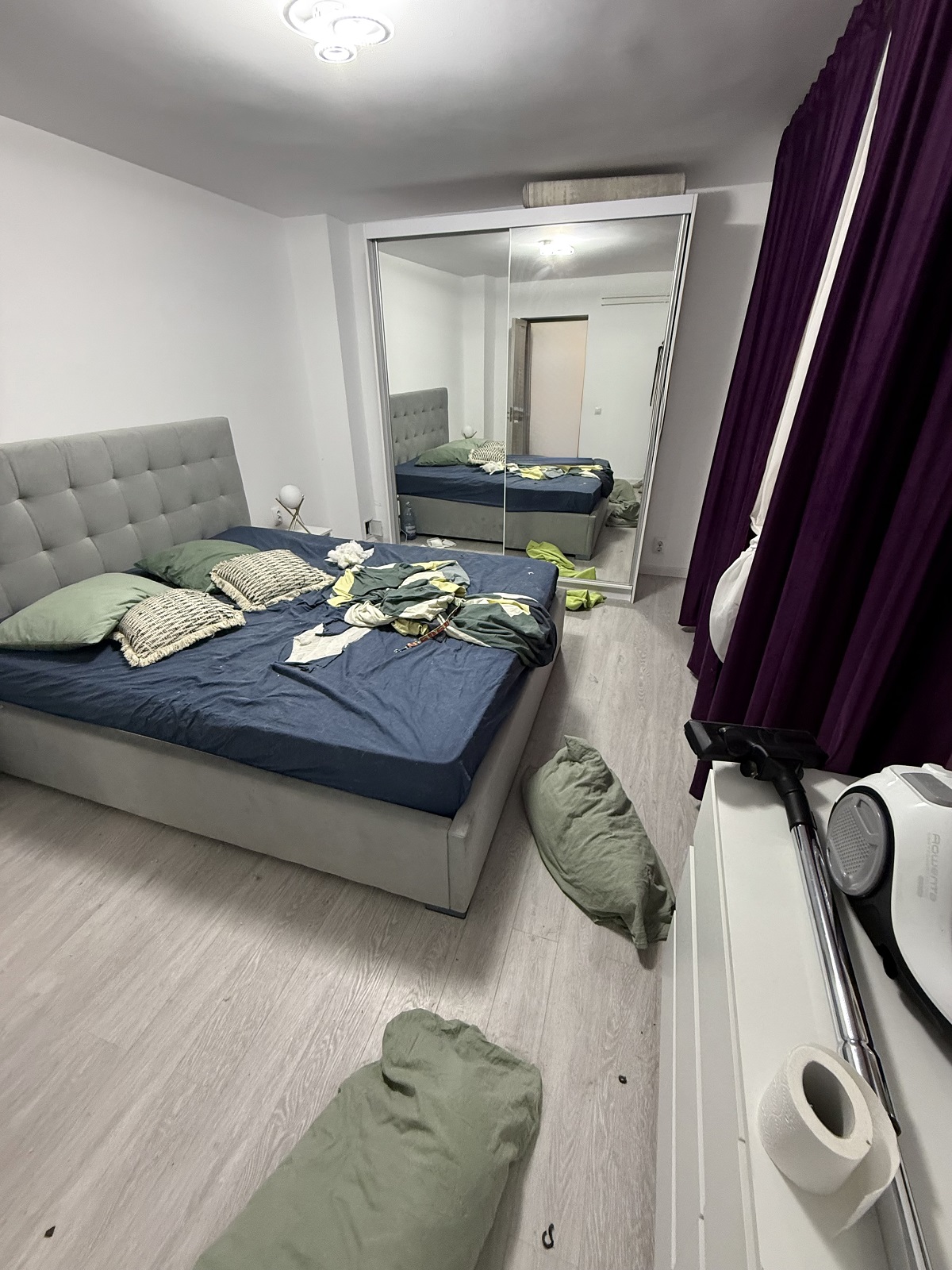 Imagini înainte și după cu apartamentul pe care Calina Dumitrescu l-ar fi distrus. Proprietara rupe tăcerea: „O pune pe mama ei sa se ocupe de mizeria pe care ea o face”