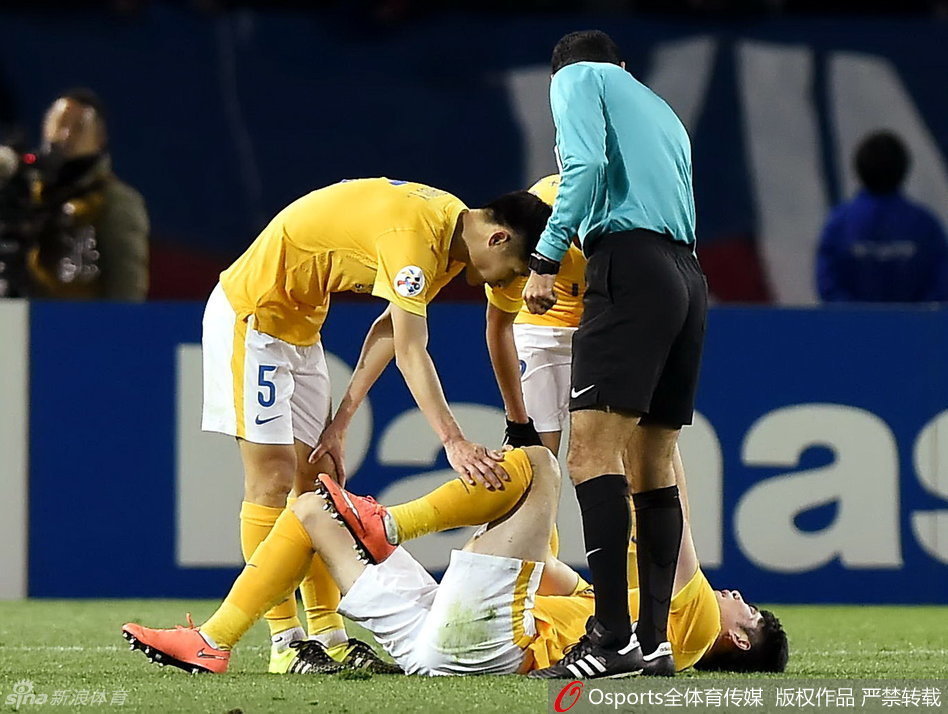 Dan Petrescu și Pițurcă, egal și înfrângere în Liga Campionilor Asiei. ^Sânmărtean a dat o pasă de gol. Alarmă la stadionul din Jeddah / FOTO&VIDEO