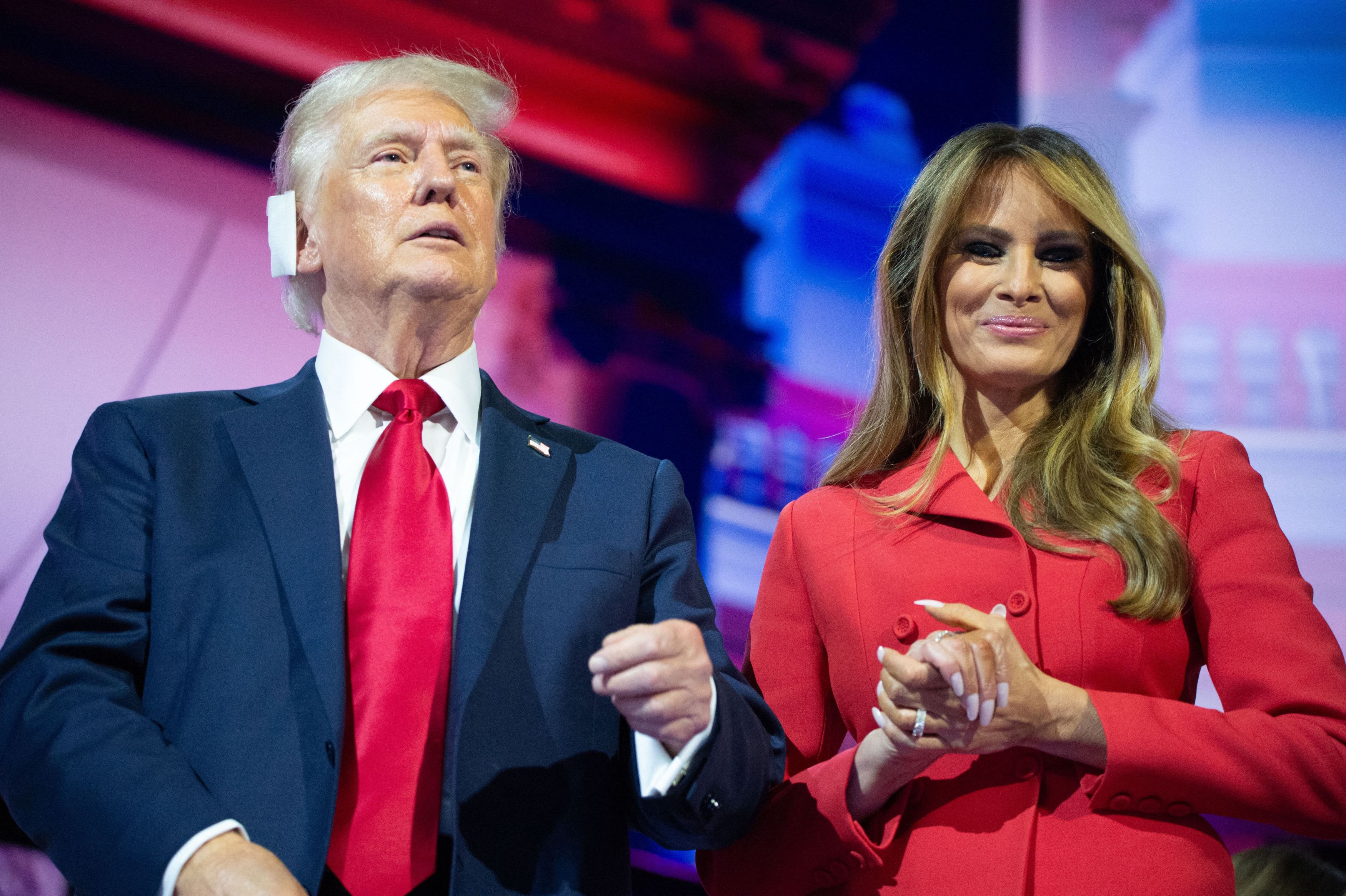 Melania, apariție strălucitoare la discursul lui Trump: „Arăta mai degrabă ca și cum ar defila pe un podium. Face doar ce vrea ea”