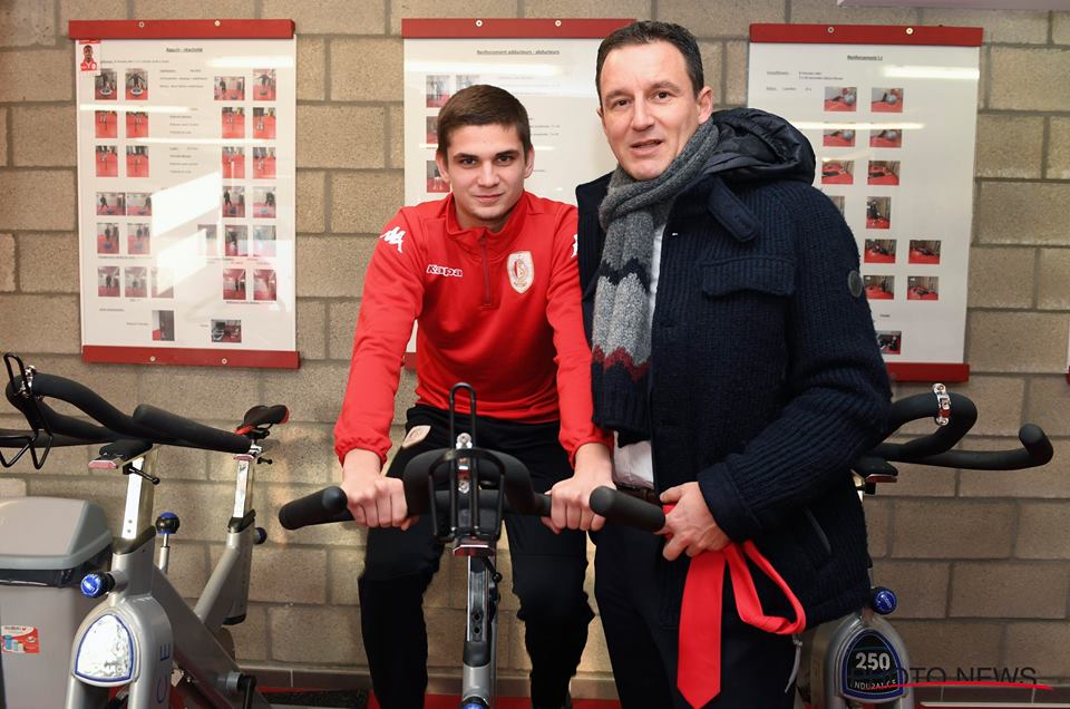 Răzvan Marin a fost prezentat oficial de Standard | FOTO&VIDEO