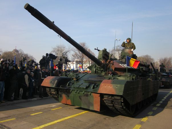 Ce poți face de 1 decembrie 2016 la Alba Iulia. Concerte, parada militară și două tone de fasole la ceaun de Ziua Națională