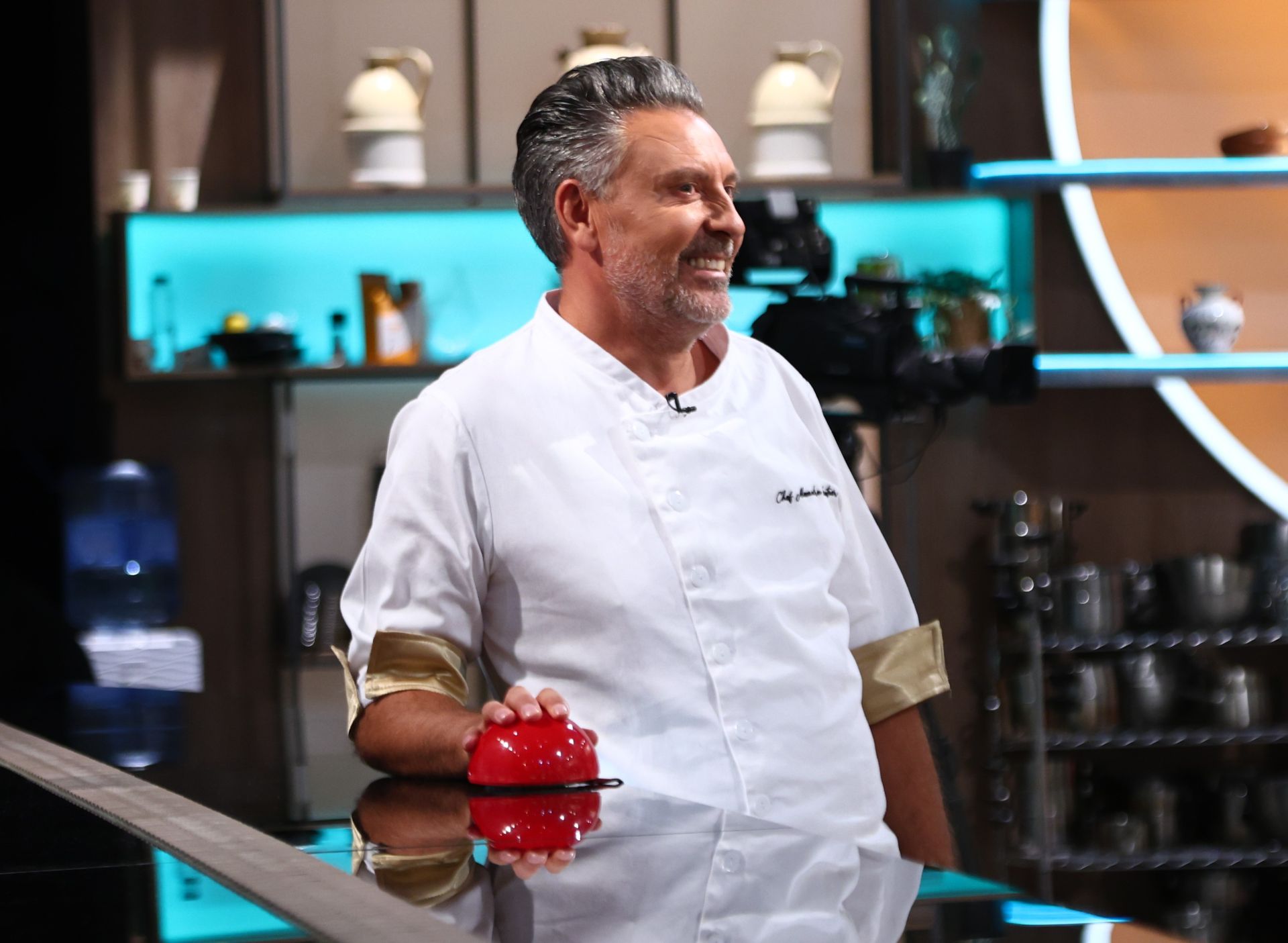 „Chefi la cuțite”, 17 decembrie 2024. Șerban Hulpaș a părăsit competiția culinară de la Antena 1
