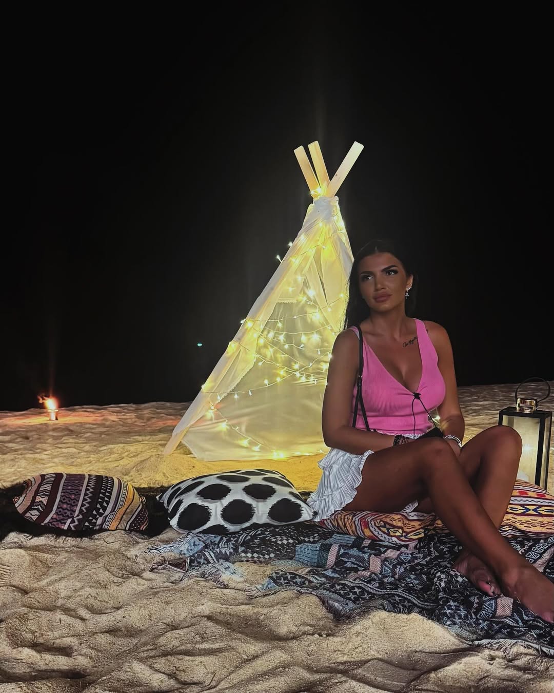 Cine e și cum arată tânăra reporter de la Antena 1 pe care George „Jaguarul” a pus ochii la Insula Iubirii 2025, ca să nu plece acasă cu „burta goală”