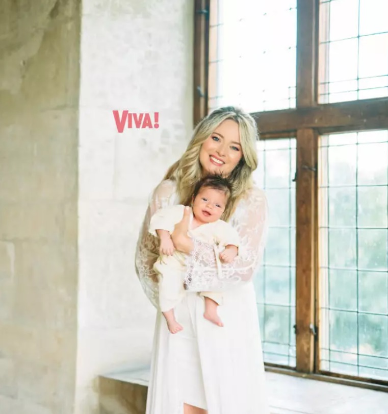 Laura Cosoi a arătat pentru prima dată chipul fetiței sale Lara: „Este copilul-muzică”. Cum e viața actriței cu trei copii