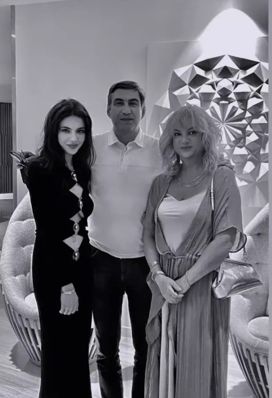 Imagine rară cu soția lui Victor Pițurcă. Doamna Maria îl crește pe băiatul antrenorului și al Vicăi Blochina