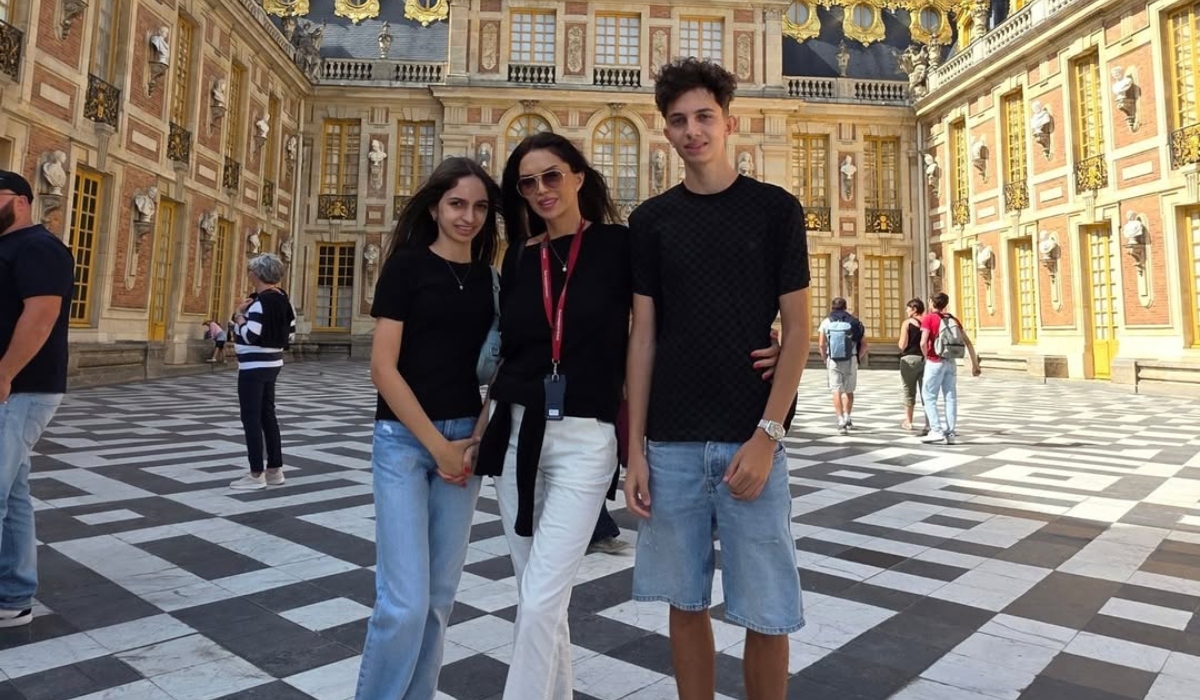 Cum a fost surprinsă Cristina Spătar alături de Ilie Năstase la Milano. Declarațiile făcute de artistă: „Sper ca Dumnezeu să ne ofere cel mai frumos an posibil”