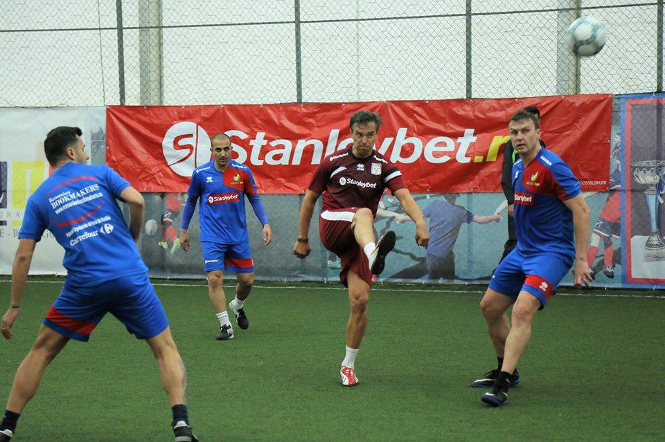 Într-un meci demonstrativ, reeditarea sfertului eurofantastic, Rapid Old Boys a trecut de Steaua 2006. ”Doamne, cât îmi lipsea o victorie cu ei” / FOTO