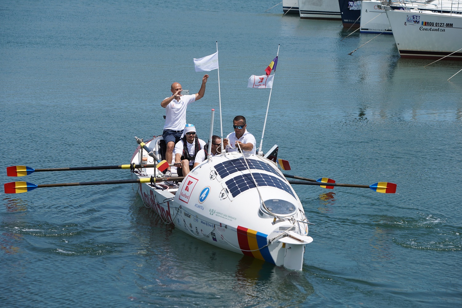 Aventuri la Marea Neagră cu echipa Atlantic4. Băieţii noştri, gata să doboare un record mondial