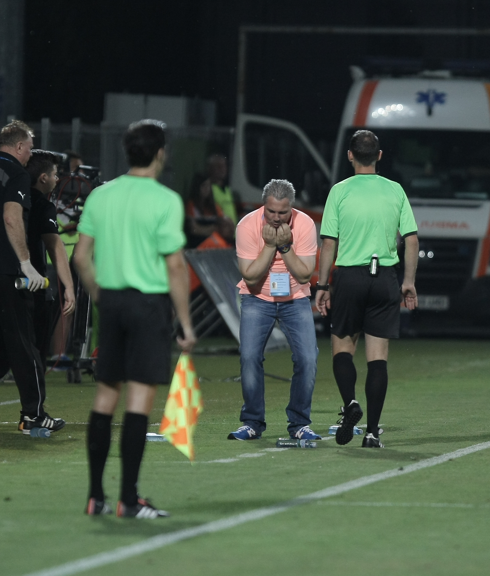 Liga I: Astra  - Steaua 2-0. N-au mers cu Steaua, au fost cu Astra! Trei goluri anulate campioanei en-titre de brigada lui Colțescu! ^Campioana, gafă de amatori: legitimația lui Muniru!