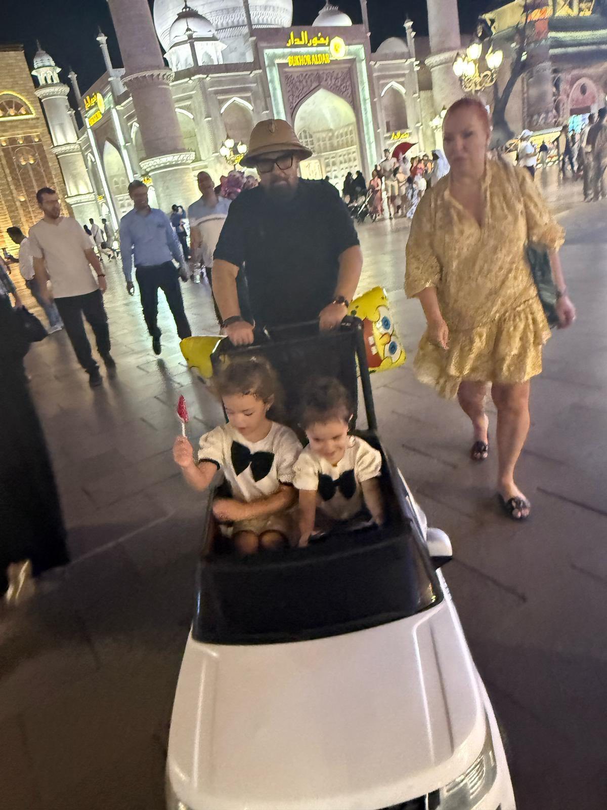 Imagini din vacanța lui Cristian Popescu Piedone după controalele ANPC. Unde a plecat cu soția: „Am muncit și nopți, am muncit și zile... multe”