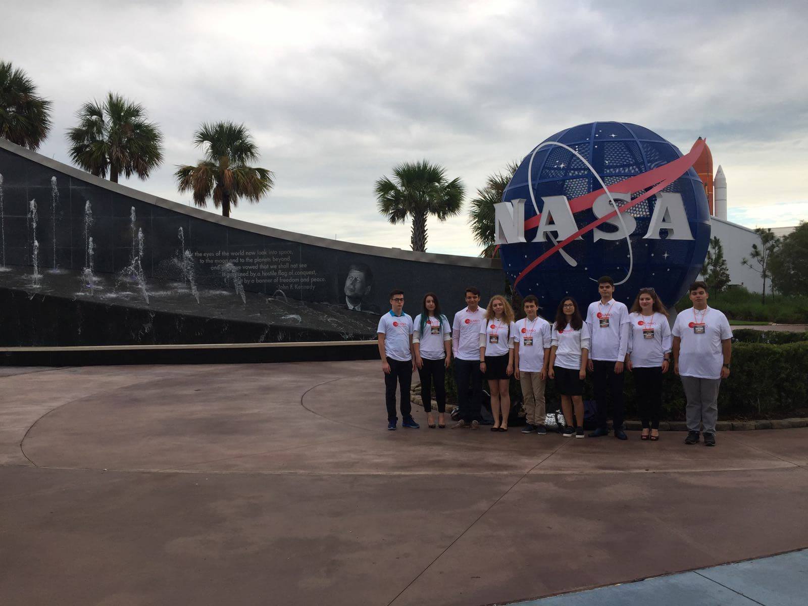 VIDEO. Profesorul Băraru face din elevi campioni la NASA. Au ajuns la Harvard și Cambridge