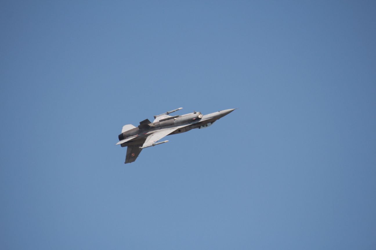 UPDATE | FOTO&VIDEO/ BIAS 2017, spectacol la înălțime! Peste 100 de avioane pe cerul Capitalei, la cel mai mare show aviatic din România. Final spectaculos!