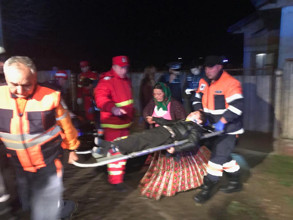 Un tată și fiul său de nouă ani au scăpat cu viață în mod miraculos dintr-un accident cumplit| FOTO/VIDEO