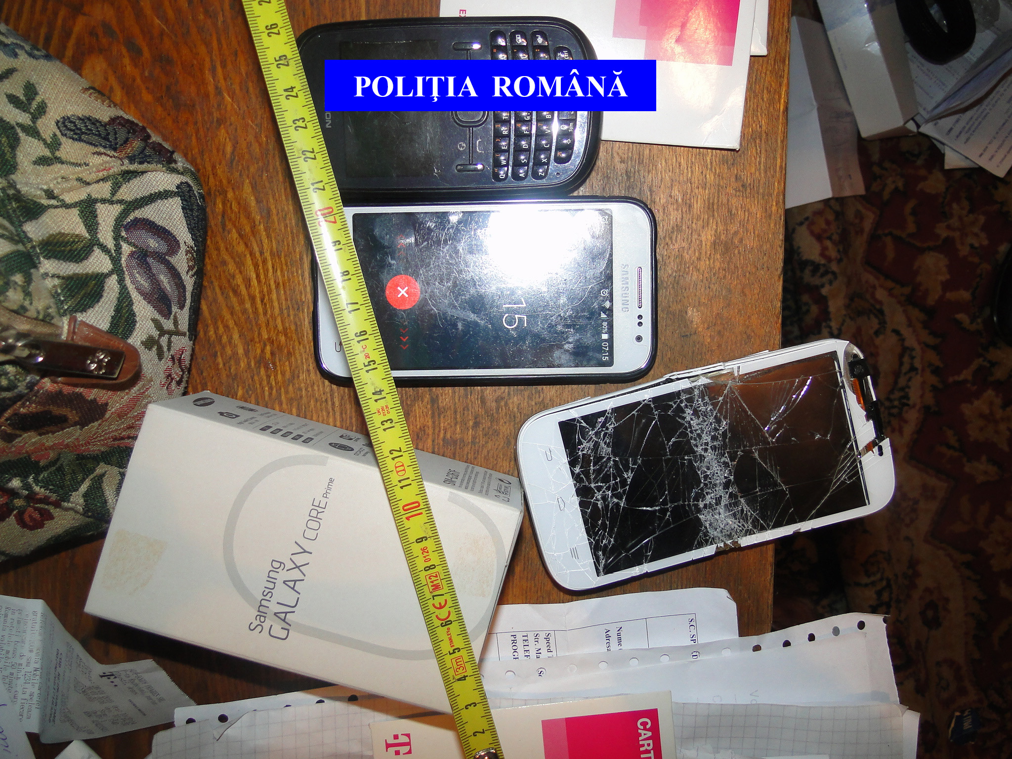 Bătrâni înşelaţi prin metoda ”Accidentul”! Reţeaua era condusă din spatele gratiilor