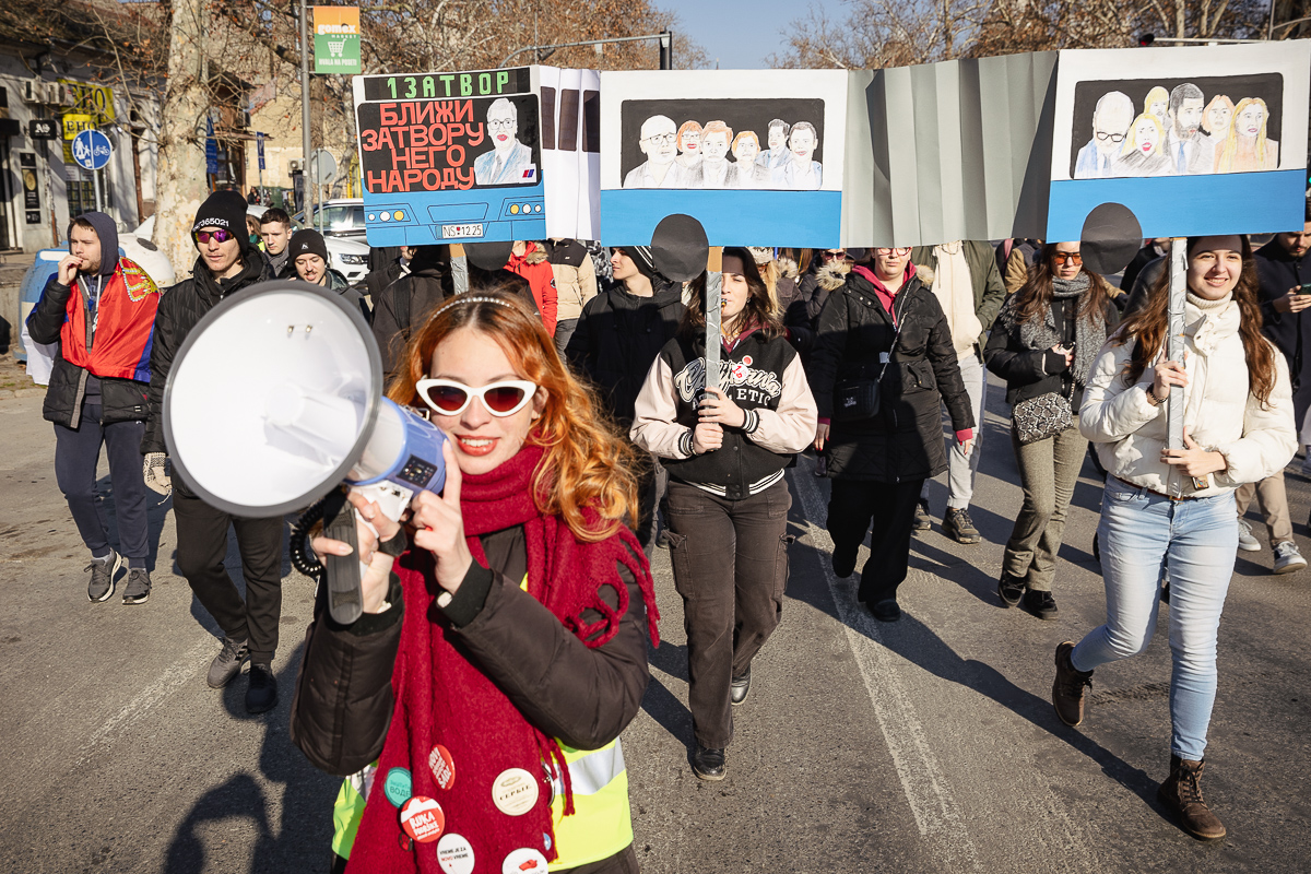 Culisele protestelor studențești care zguduie Serbia: „Sexul e mișto, dar ai încercat să i-o tragi sistemului?”
