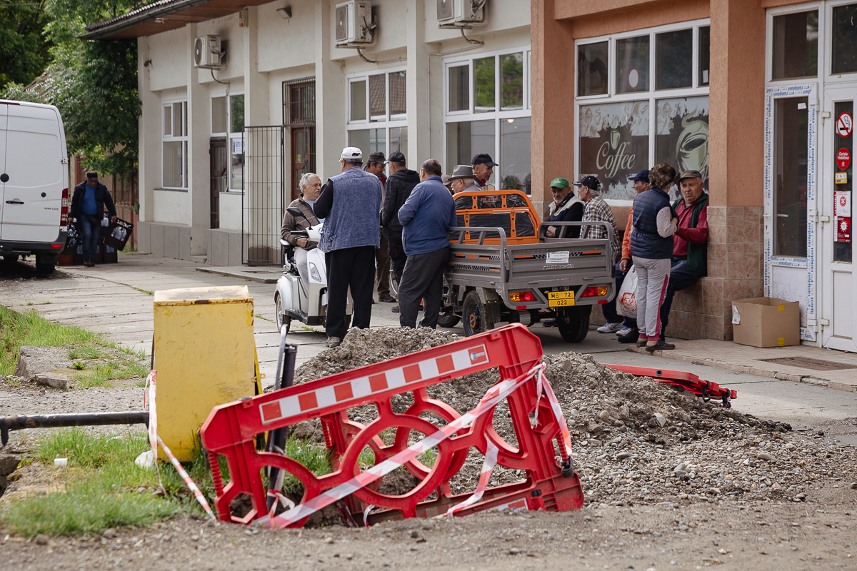 Poliţia Română l-a căutat pe Gânj mai tânăr, mai târziu şi cu 10 cm mai înalt. Ministerul de Interne evită să spună dacă recompensa de 5.000 de euro mai e valabilă