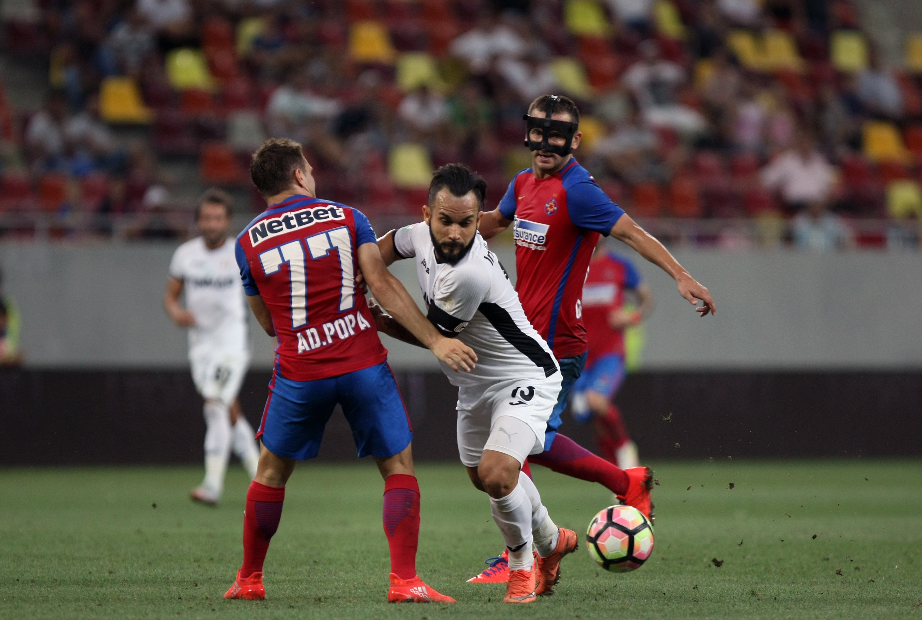 Liga 1, Etapa a 7-a. Steaua - Astra 1-0. GOLdrin a decis jocul, dintr-o lovitură liberă! Junior Morais, eliminat în final! Meciul s-a încheiat cu îmbrânceli/ VIDEO&FOTO